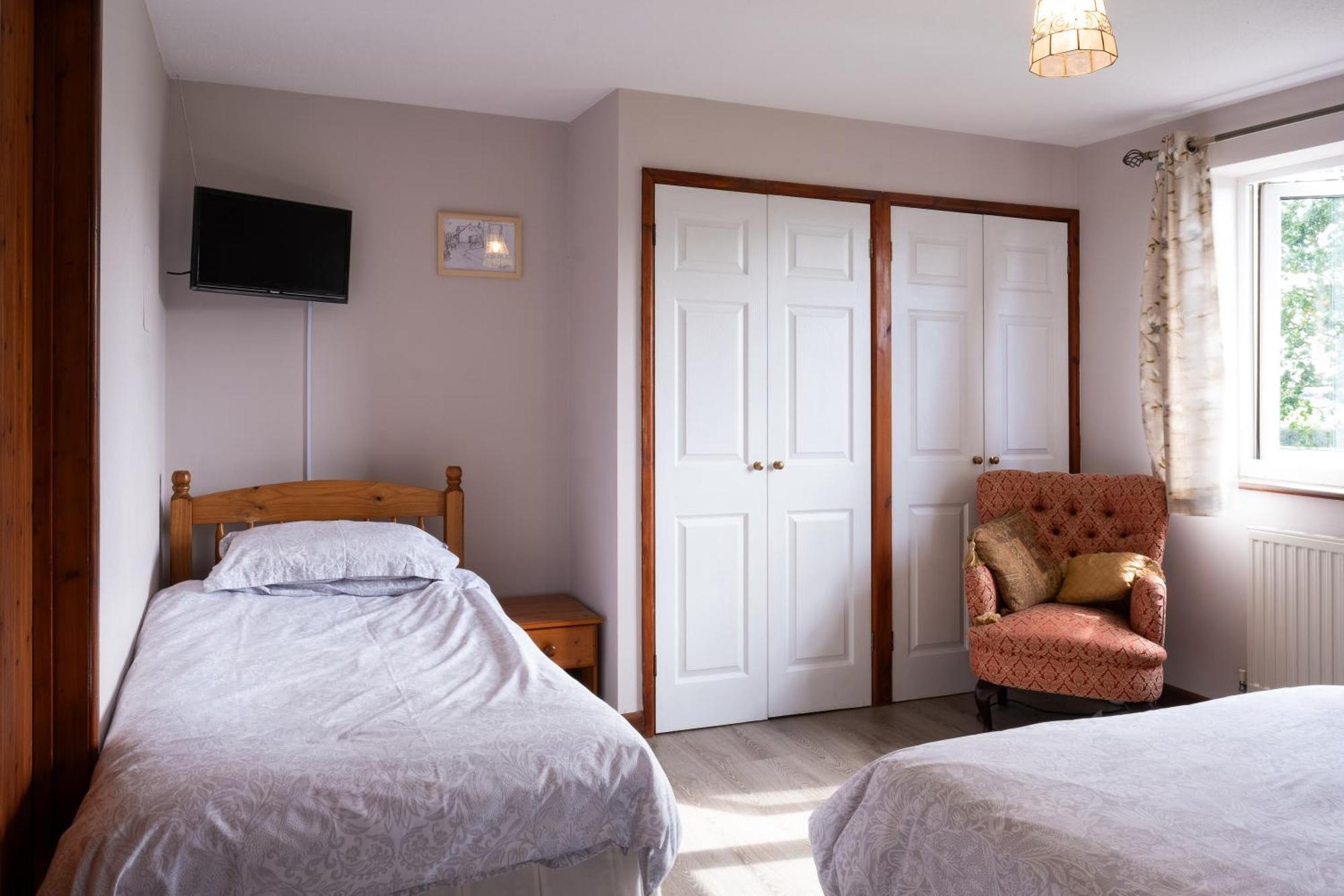 Marsh Farm Villa Bridgwater Room photo